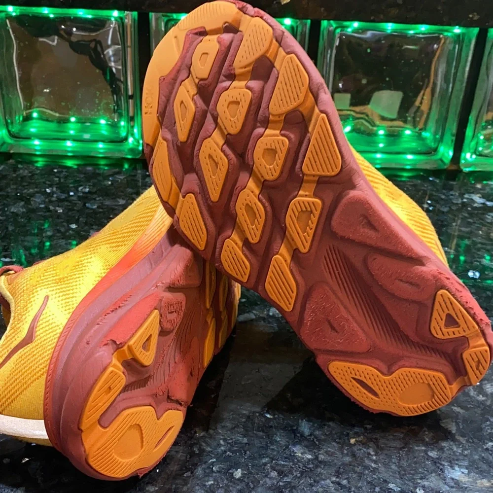 Hoka One One Clifton 9 Running Shoes Size 6.5 Amber Haze/ Sherbert - Picture 14 of 16